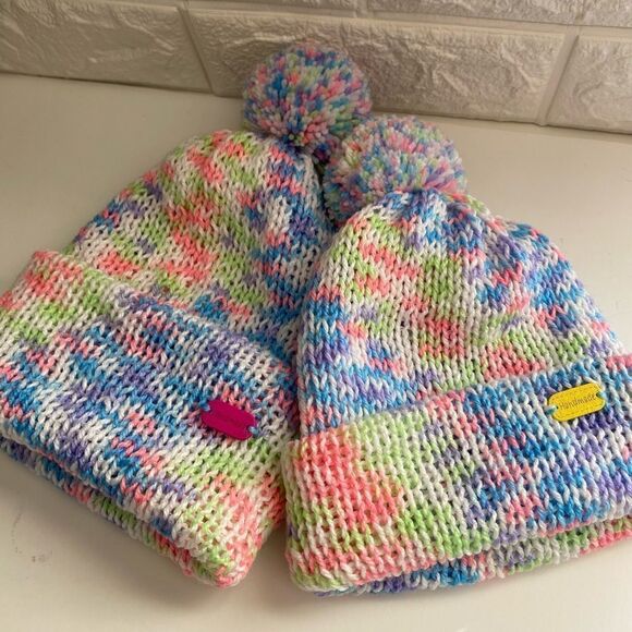 🎉🥳 HOST POCK🥳🎉 Kids sisters beanies set - Picture 1 of 6